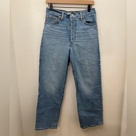 Levi’s Ribcage Straight Ankle Jean In Center Lane Light Wash Size W29 L27 - Picture 4 of 9